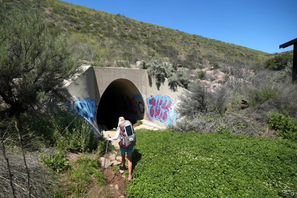 J32 Tunnel sous Antelope Valley Freeway