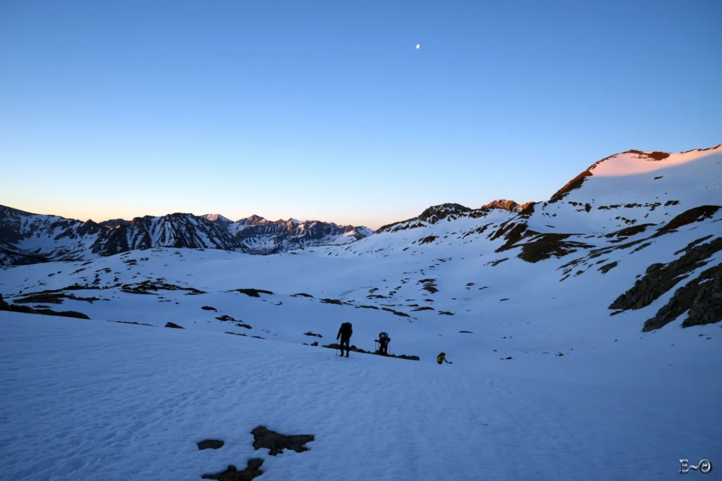 J62 Plateau entre Mt Perkins et Crater Mountain