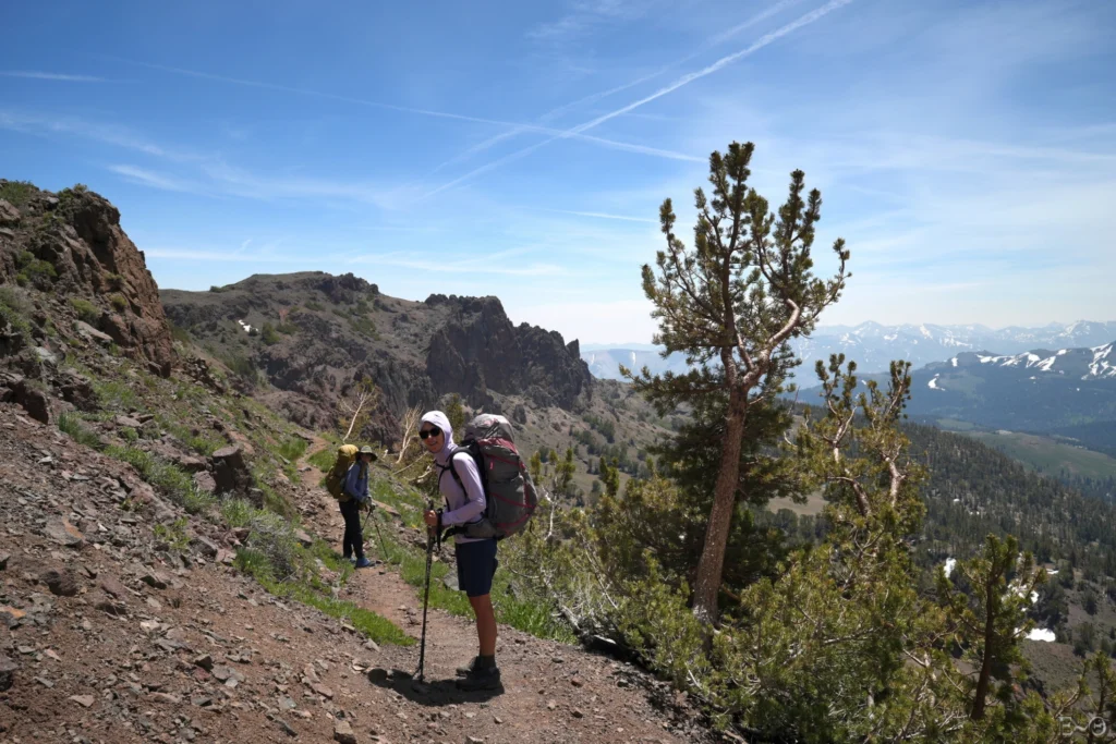 J83 Hélène et Janet dans la montée de Sonora Peak