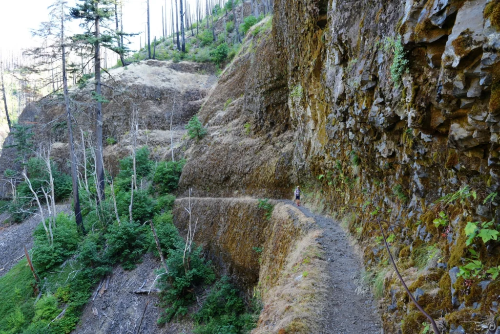 J127 Un chemin bien vertigineux