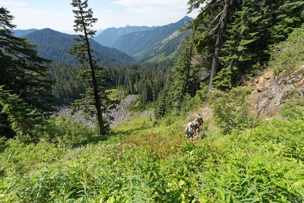 J143 En montée vers Mig Lake